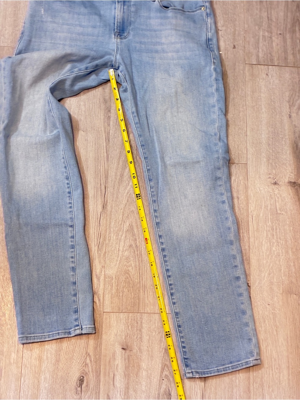 FRAME Le Garçon 29 Light Wash Boyfriend Jeans Mid Rise Denim - Picture 8 of 9